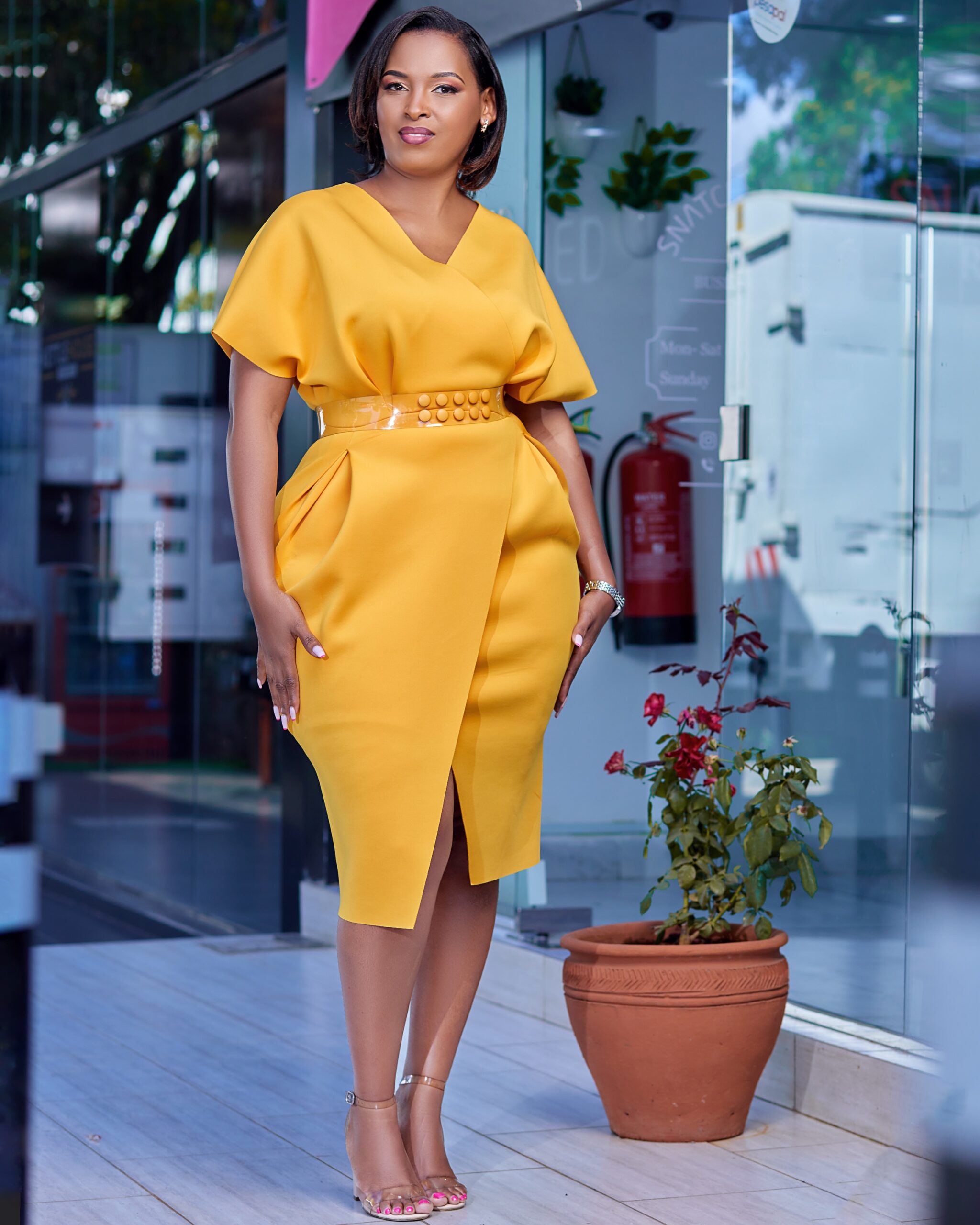 Mustard dress – SNATCHED