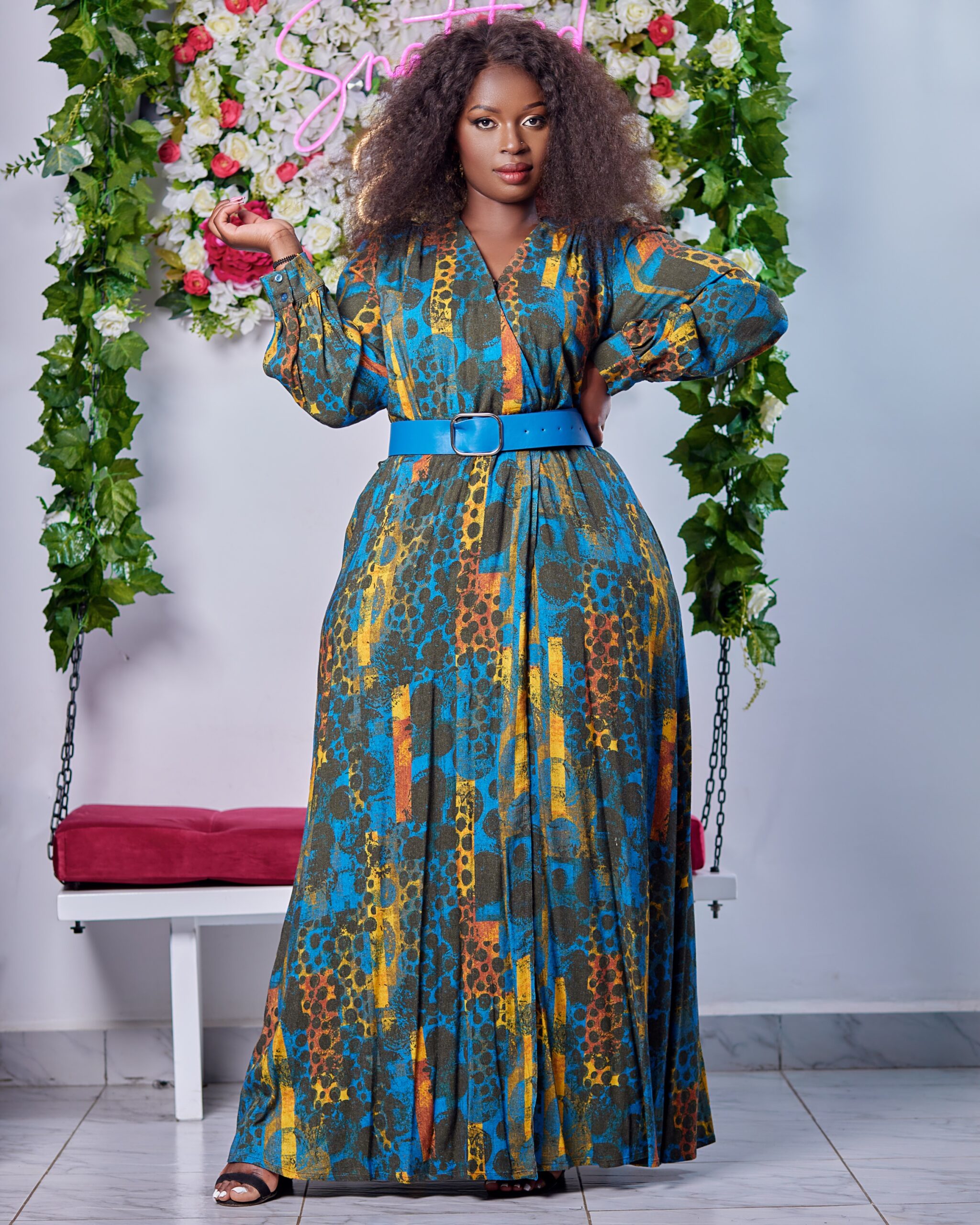 Blue and yellow warm maxi with matching blue belt – SNATCHED